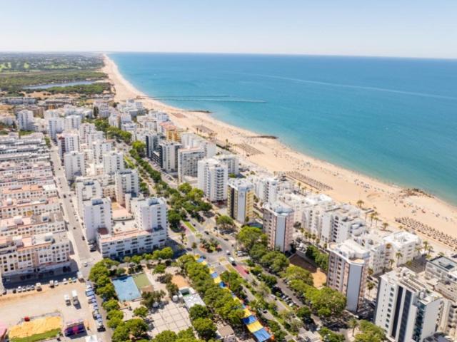 Apartamento T2 em Quarteira, Algarve, Portugal A 100m do Oceano Atlântico