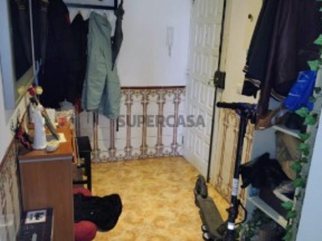 Apartamento T2 em Queluz e Belas