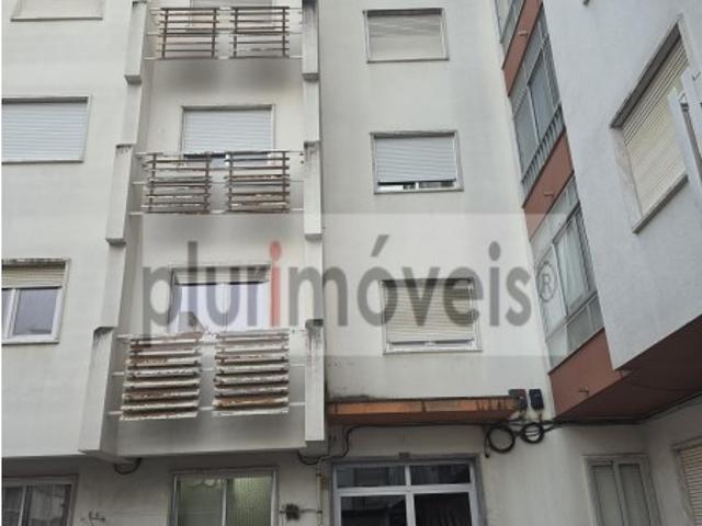 Apartamento T2 em Queluz Funcionalidade, Conforto e Excelente Localização