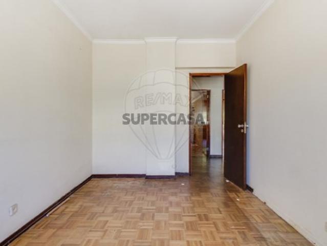 Apartamento T2 em Rio de Mouro