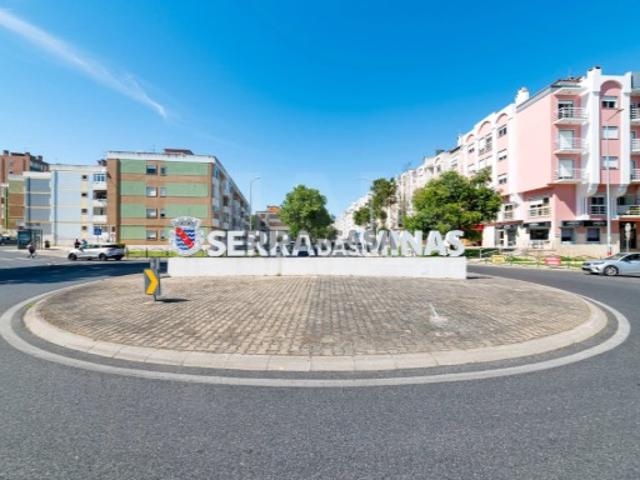 Apartamento T2 em Rio de Mouro