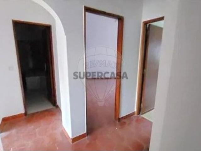 Apartamento T2 em Rio de Mouro