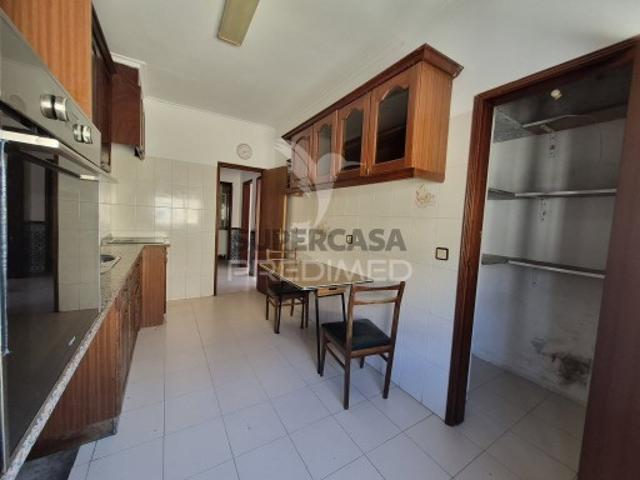Apartamento T2 em Rio de Mouro