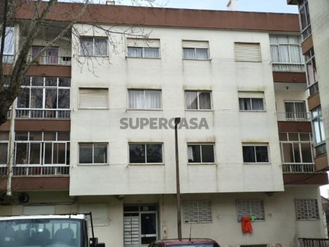 Apartamento T2 em Rio de Mouro