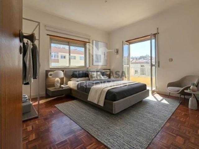 Apartamento T2 em Rio de Mouro