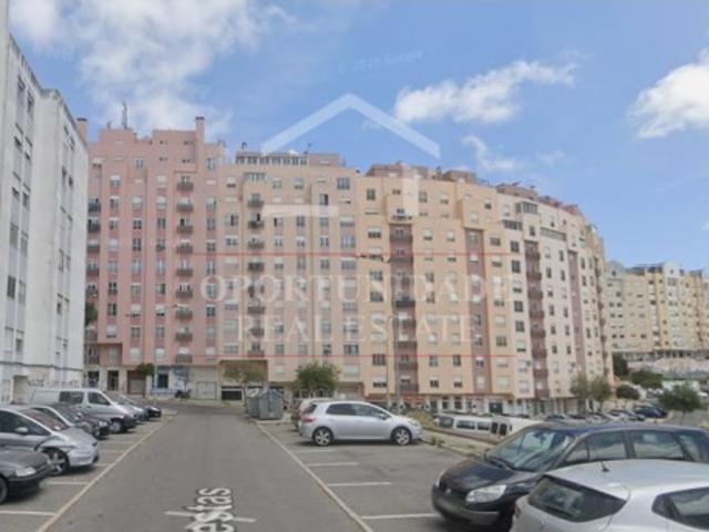 Apartamento T2 em Rio de Mouro, Sintra