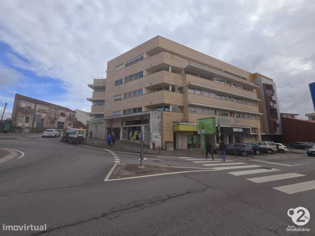 Apartamento T2 em Rio Tinto Venda Nova