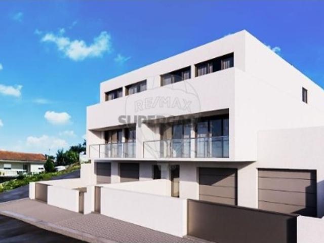 Apartamento T2 em Ronfe