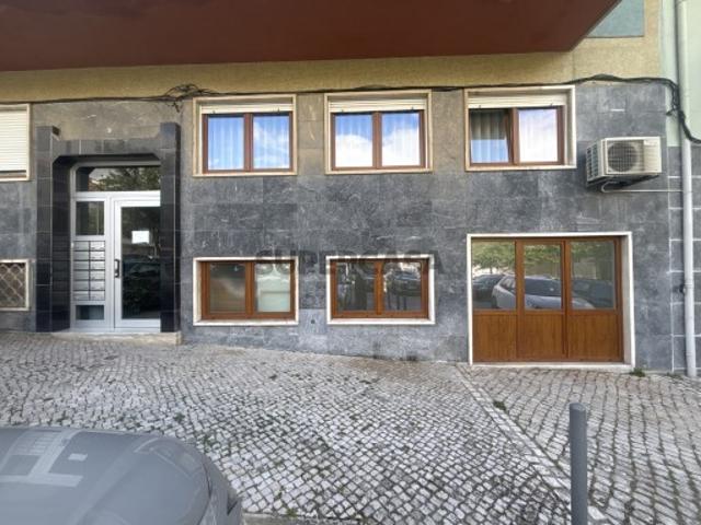 Apartamento T2 em São Domingos de Benfica