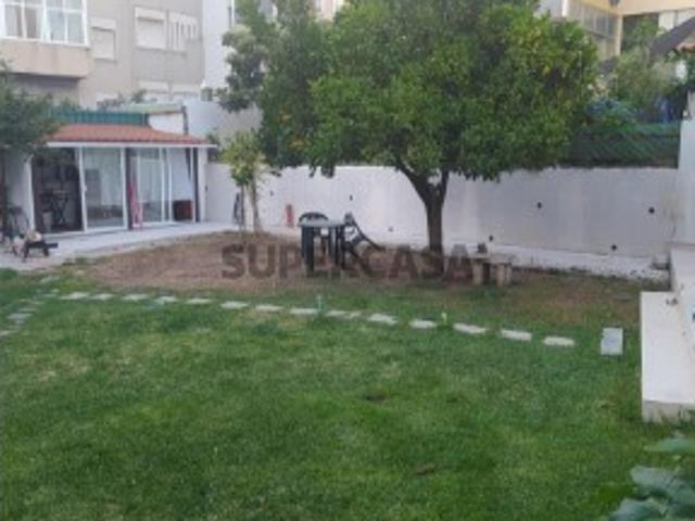 Apartamento T2 em São Domingos de Benfica