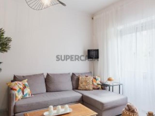 Apartamento T2 em São Domingos de Benfica