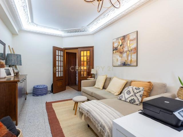 Apartamento T2 em São Domingos de Benfica, Lisboa