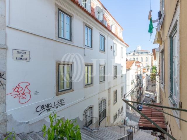 Apartamento T2, em Santa Catarina, Lisboa