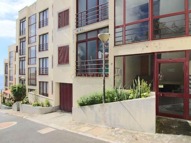 Apartamento T2 em Santa Cruz, Madeira – Oportunidade Única! 100m² Santa Cruz
