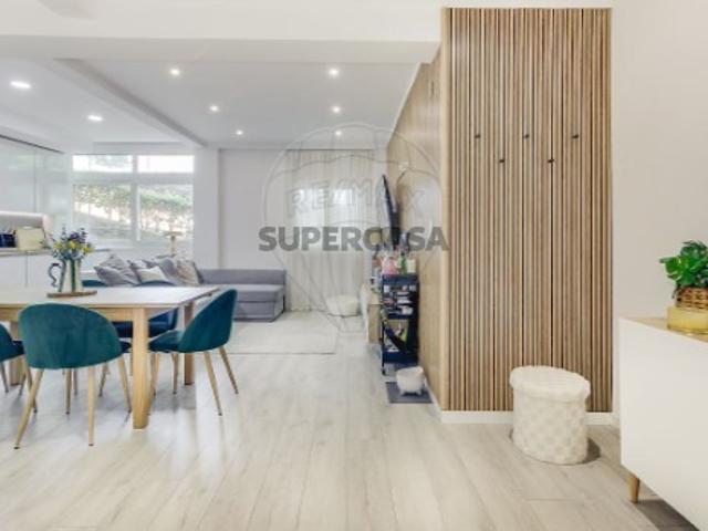 Apartamento T2 em Santa Iria de Azoia, São João da Talha e Bobadela