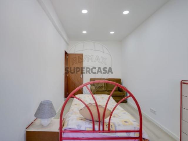 Apartamento T2 em Santa Iria de Azoia, São João da Talha e Bobadela