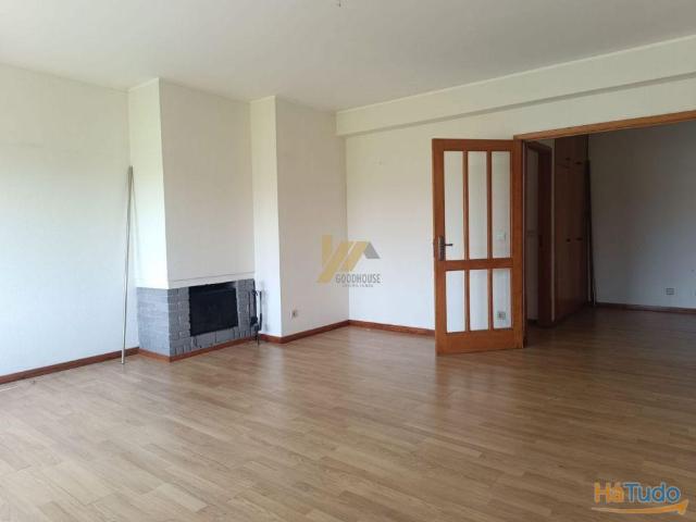 Apartamento T2 em Santa Maria de Lamas | 26083644001