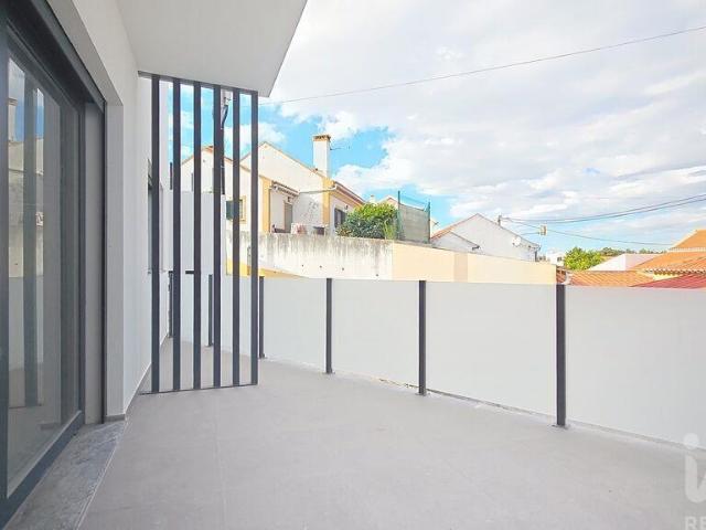 Apartamento T2 em Santa Maria, São Pedro E Matacães de 150,00 m²