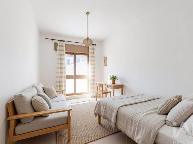 Apartamento T2 em Santa Marinha e São Pedro da Afurada de 75 m²