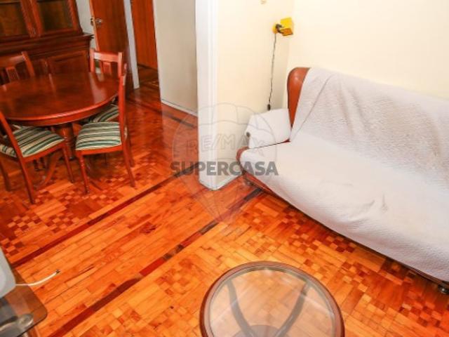 Apartamento T2 em Sacavém e Prior Velho