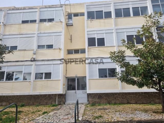 APARTAMENTO T2 EM SASSOEIROS