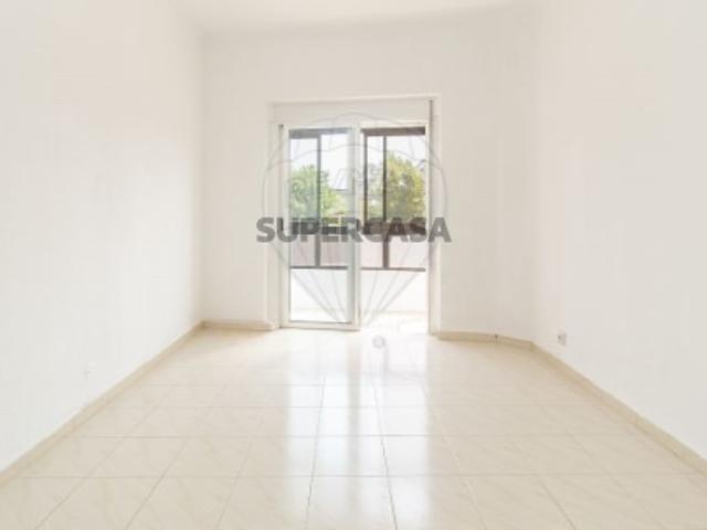 Apartamento T2 em Seixal