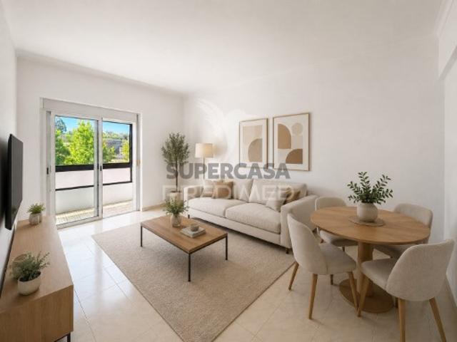 Apartamento T2 em Paio Pires