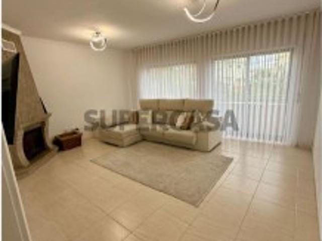 Apartamento T2 em Serzedo e Perosinho