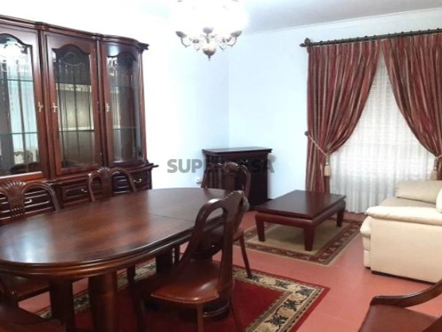 Apartamento T2 em Sesimbra Castelo
