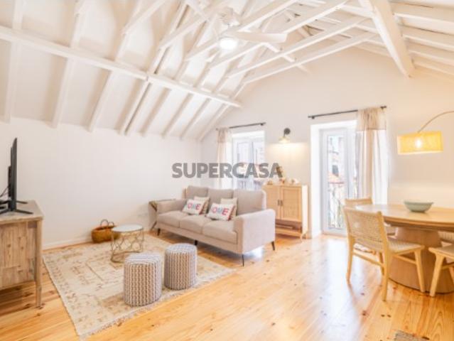 Apartamento T2 em Sesimbra com acabamentos de Luxo