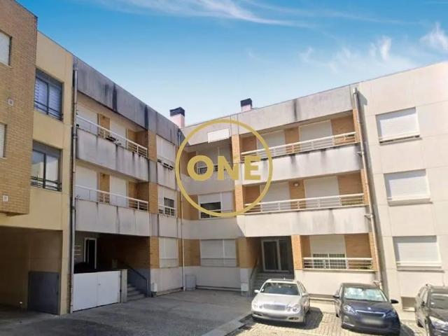 Apartamento T2 em Silva Escura, Maia