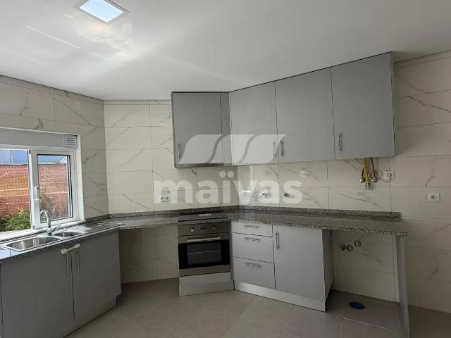 Apartamento T2 Este, São Pedro