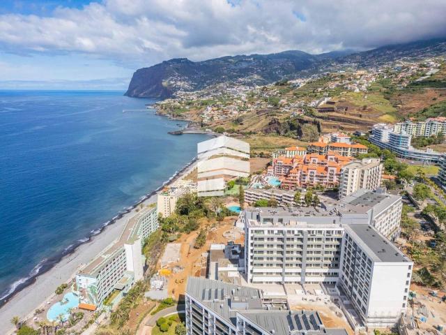 Apartamento T2 Estrada Monumental Empreendimento Luxo. 94m² São Martinho
