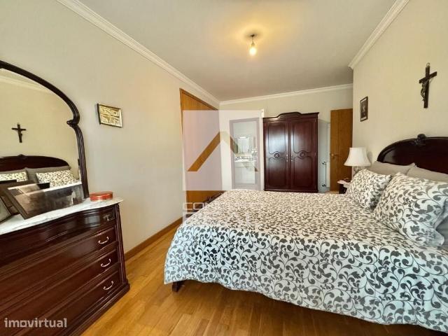 Apartamento T2 Forno Condomnio Privado