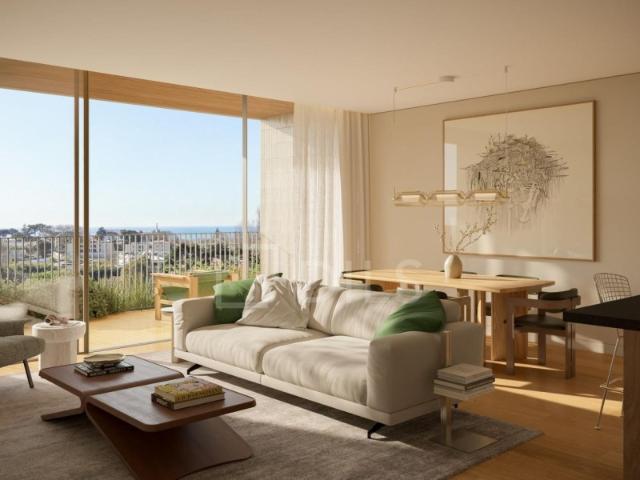Apartamento T2 Foz do Douro, Porto, com varanda e garagem privativa
