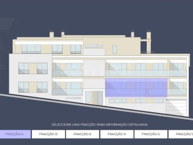 Apartamento T2 Fração A situado na Nazaré