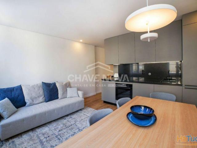 Apartamento T2 Fração D Piso 2ºDrt | 26064064714