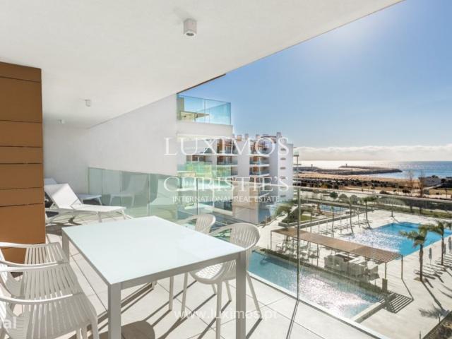 Apartamento T2, frente ao mar, venda em Vilamoura, Algarve