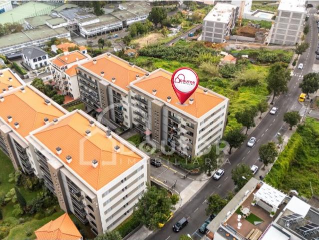 T2 em Condomínio Privado nos Barreiros Conforto e Localização Premium