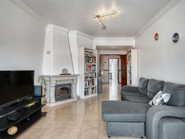 Apartamento T2 I 138m2 I centro Mafra 90m² Mafra