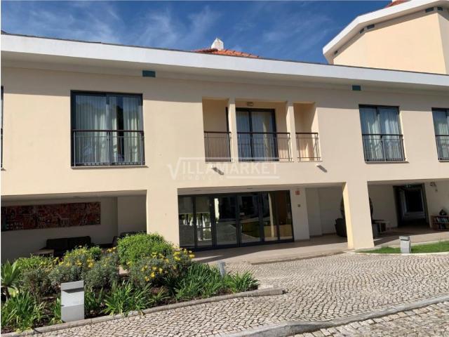 Apartamento T2 inserido no luxusoso empreendimento turístico As Cascatas Resort Golf & Spa situado em Vilamoura