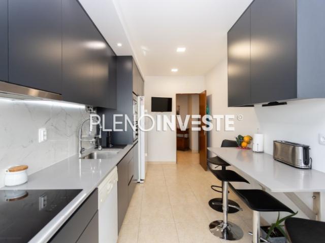 Apartamento T2 junto à estação dos Foros de Amora