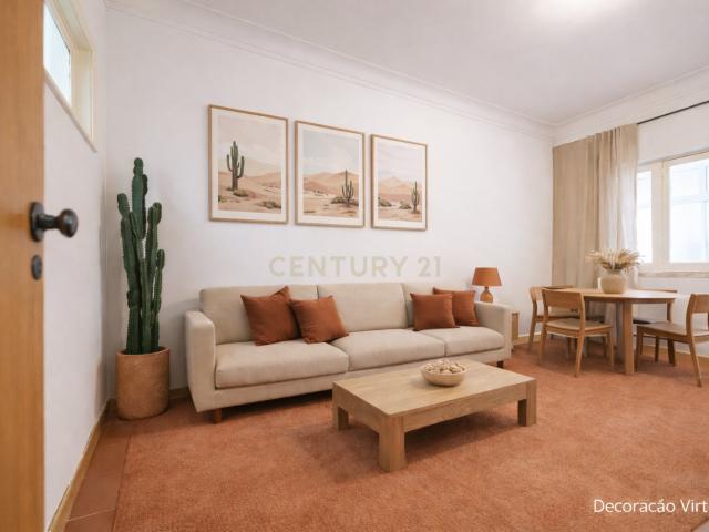 Apartamento T2 junto ao Mercado da Romeira em Almada