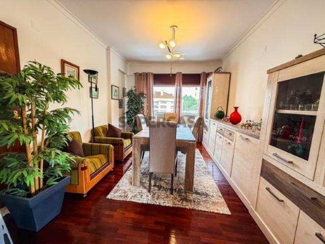 Apartamento T2 localizado na Quinta da Fidalga, Agualva Cacém