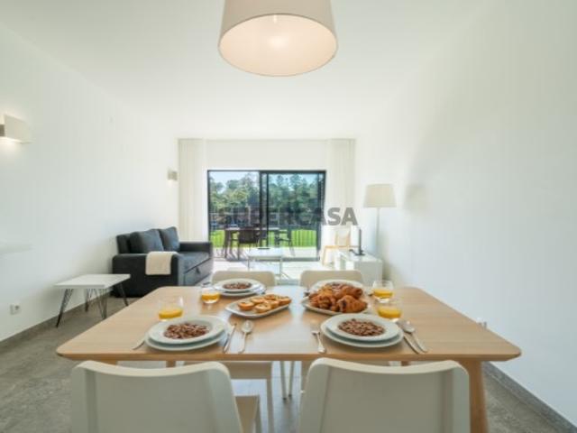 Apartamento T2 Localizado no Algarve Race Resort em Portimão