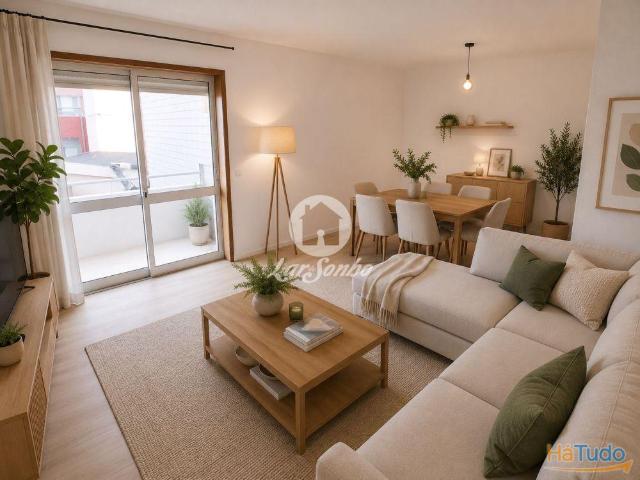 Apartamento T2, localizado, em Baguim do Monte, próximo ao metro da Campainha | 26084063297