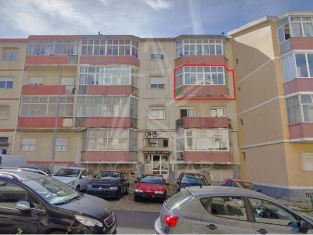 Apartamento T2 | Luz Natural | Vista Aberta | Rinchoa Rio. 85m² Rio De Mouro