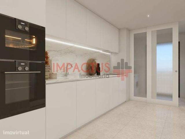 Apartamento T2 mais 1 com terrao e garagem