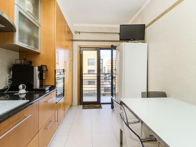 Apartamento T2, Mina de Água, Amadora | BPI Expresso Imobiliário