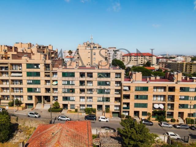 Apartamento T2 Mobilado com 2 frentes para venda em Canidelo VNG